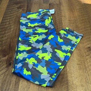 NWT Souke Woman’s Neon Camo Leggings Size XXXL